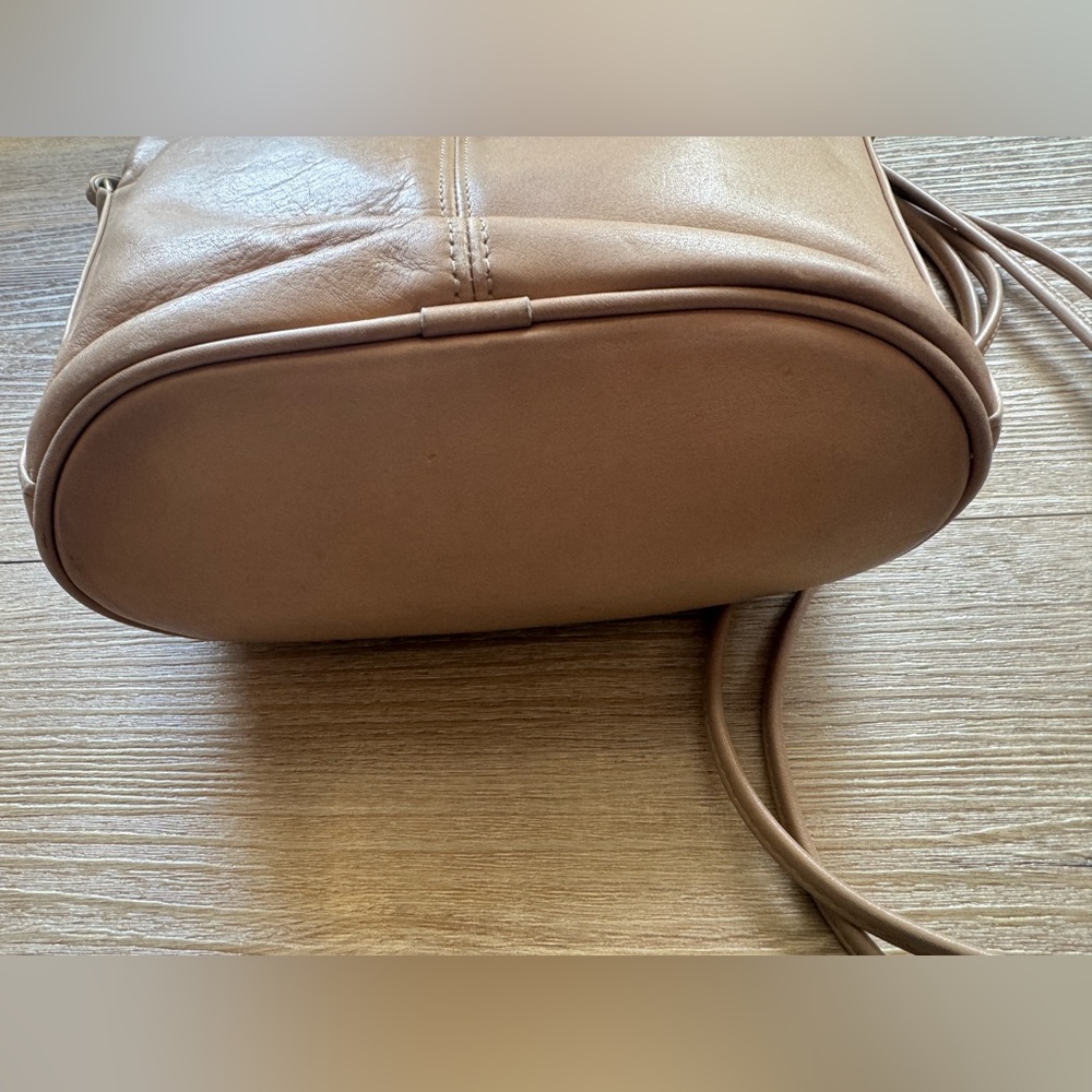 Vintage Coach crossbody beige - tan - Picture 3 of 10